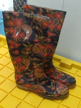 Women's Floral Paisley Rain Boots